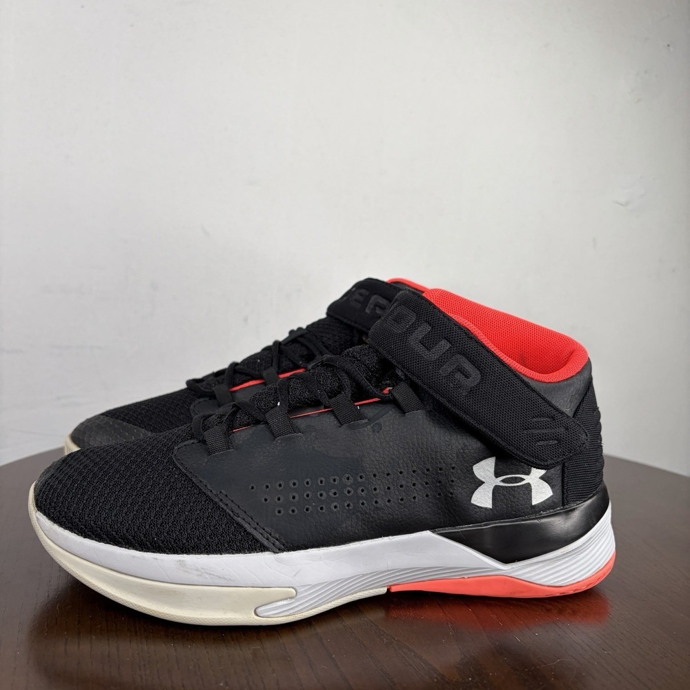 Under Armour‎ B Zee Shoes Youth Boy's 7Y Black Red Basketball Sneaker 1299028001